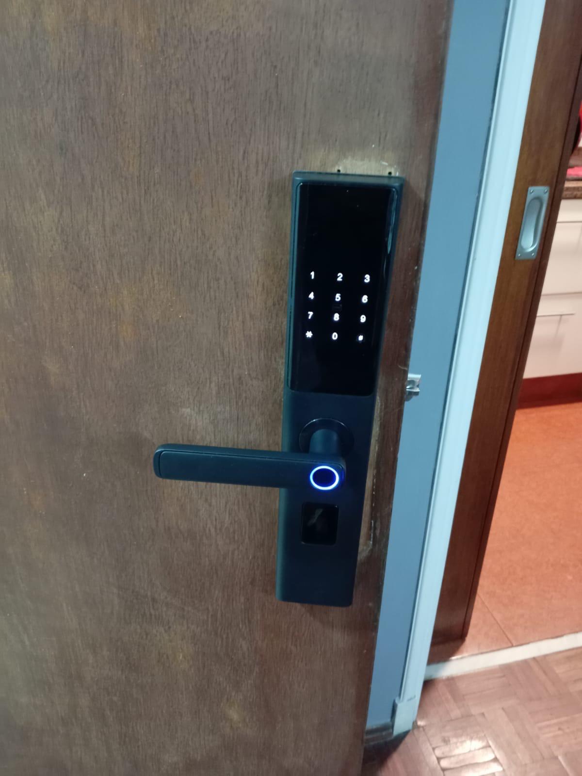 Servicio de Instalación de Cerraduras inteligentes
