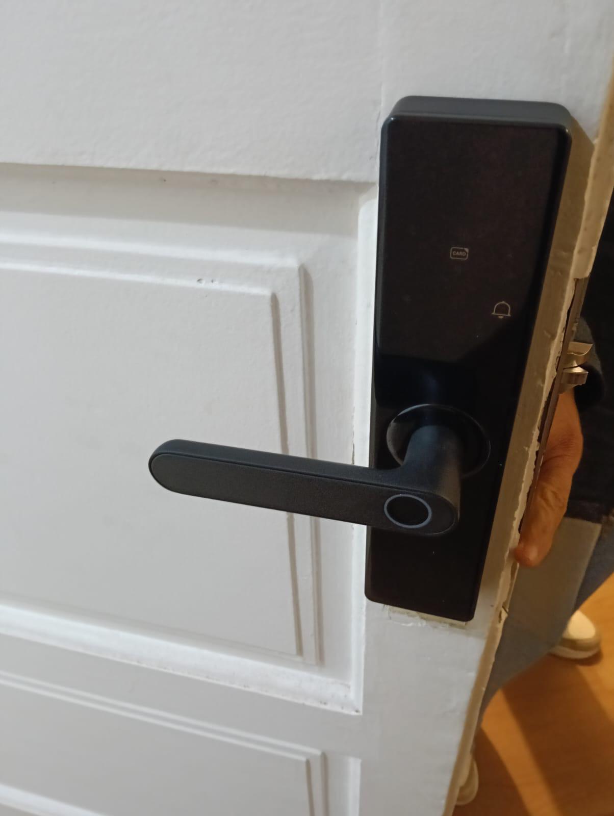 Servicio de Instalación de Cerraduras inteligentes