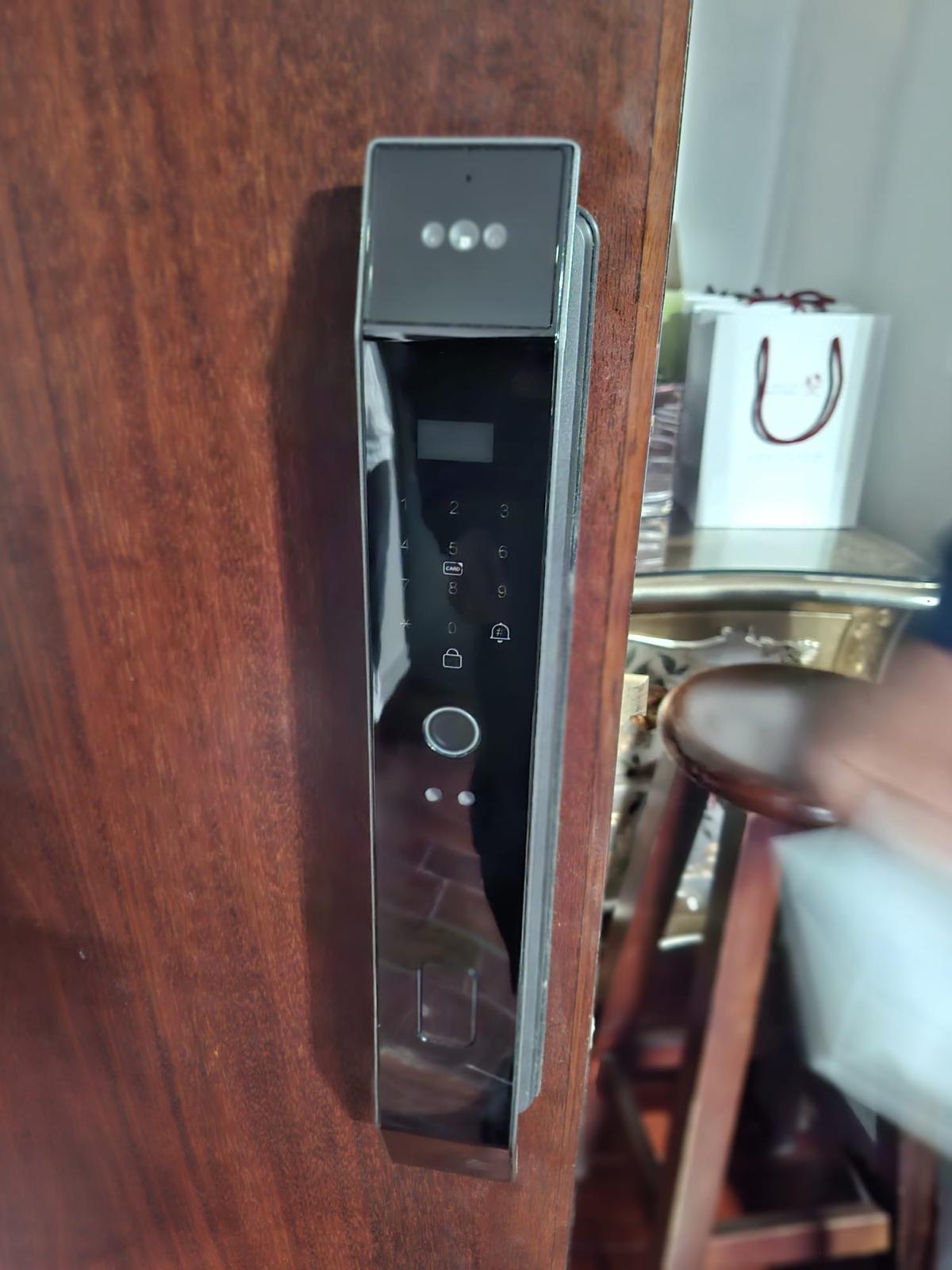 Servicio de Instalación de Cerraduras inteligentes